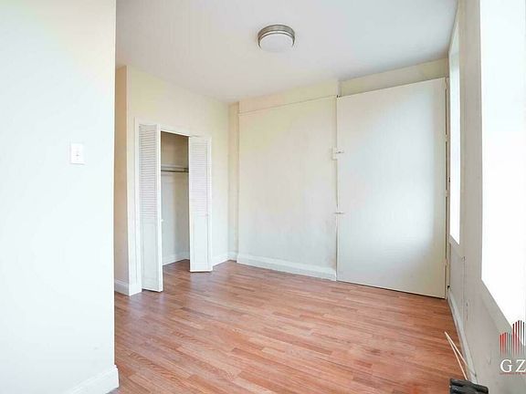 3rd image of 1731 Lexington Ave #4AA