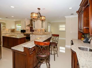 2190 NW 93rd Ave, Pembroke Pines, FL 33024