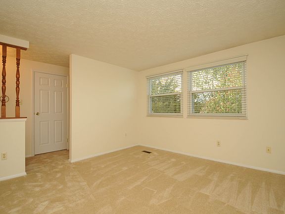 5th image of 3953 Plum Run Ct