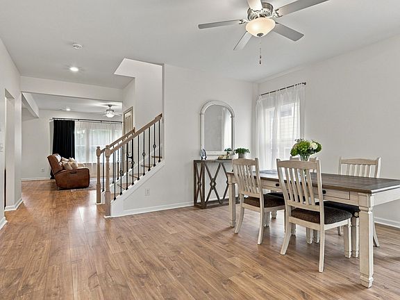 5th image of 7124 Pepper Tree Cir