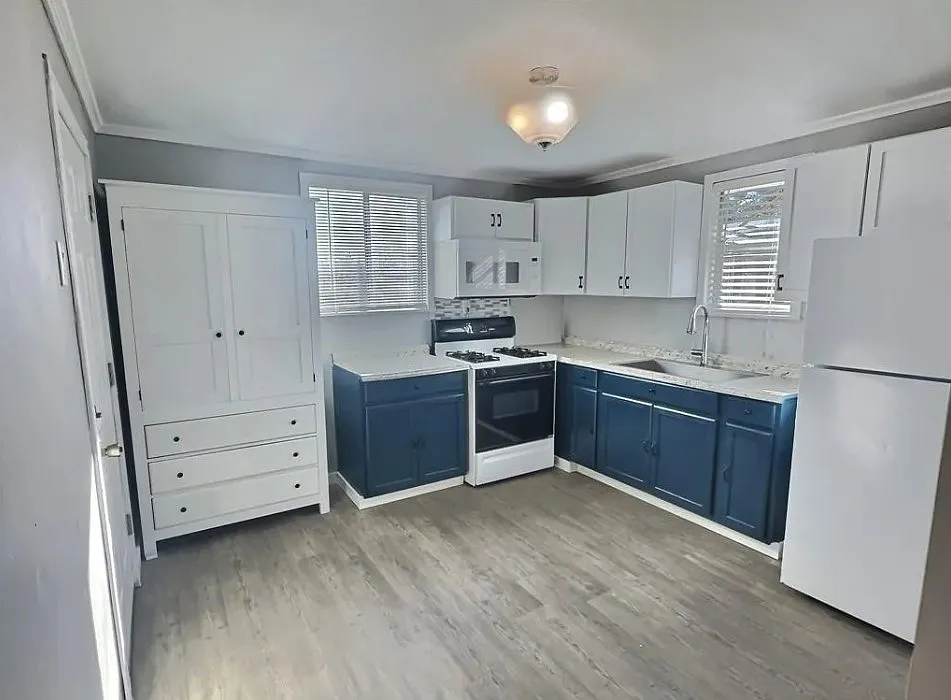 2425 Ernest Street - 1 — Photo 2