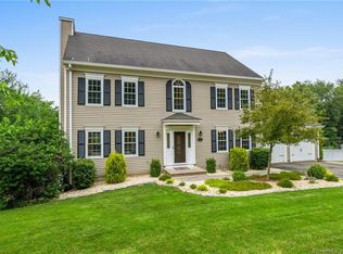 210 Congdon St E, Middletown, CT 06457