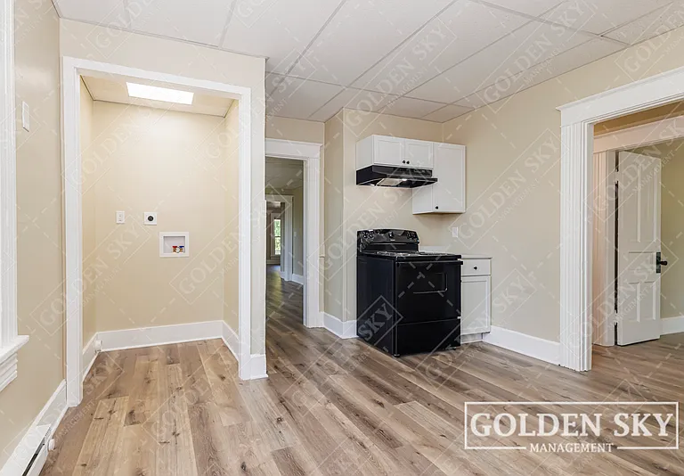 823 W Main St — Photo 9