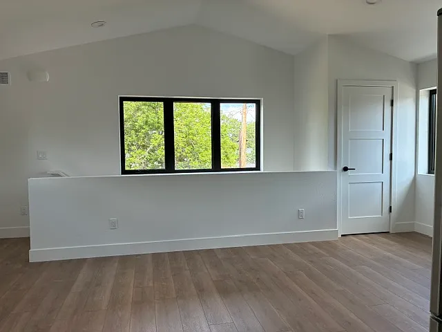 204 E Cannon St #B — Photo 8