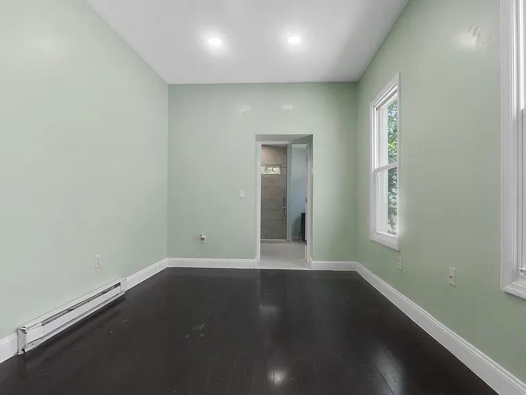 271 Cator Ave #2 — Photo 20