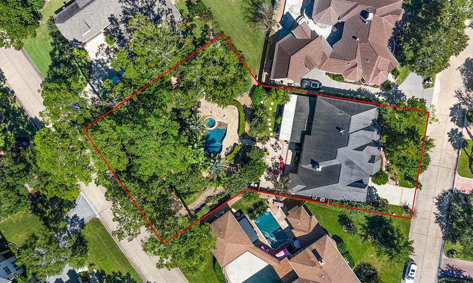 1st image of 203 Wedgewood Dr