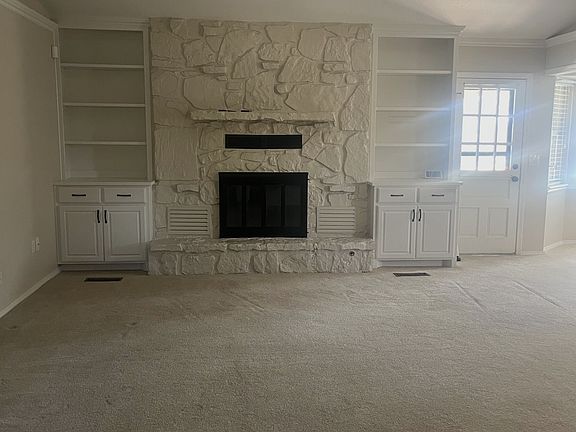 3rd image of 8921 Smith Cir