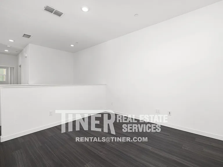 4152 Rotor Ln — Photo 17