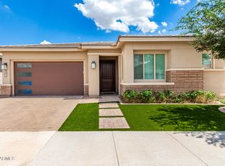 2831 E Los Gatos Dr, Phoenix, AZ 85050