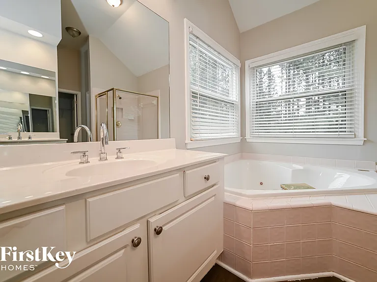 110 Westbrook Way — Photo 9