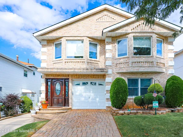 35 Bangor St, Staten Island, NY 10314