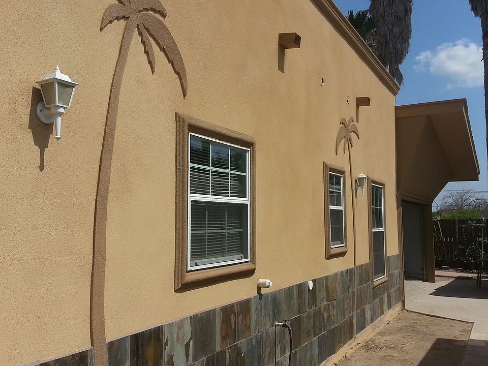 2nd image of 701 W 24th Pl