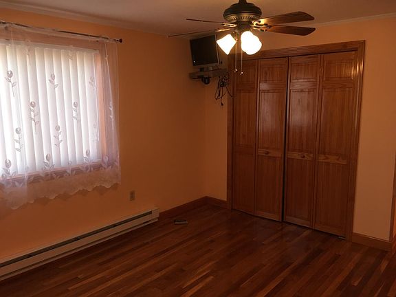 Bedroom #1