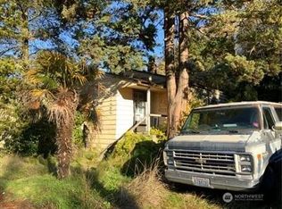 2458 55th Ave SW, Seattle, WA 98116