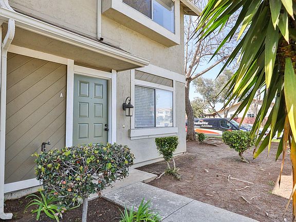 3rd image of 2945 Village Pine Dr Unit A