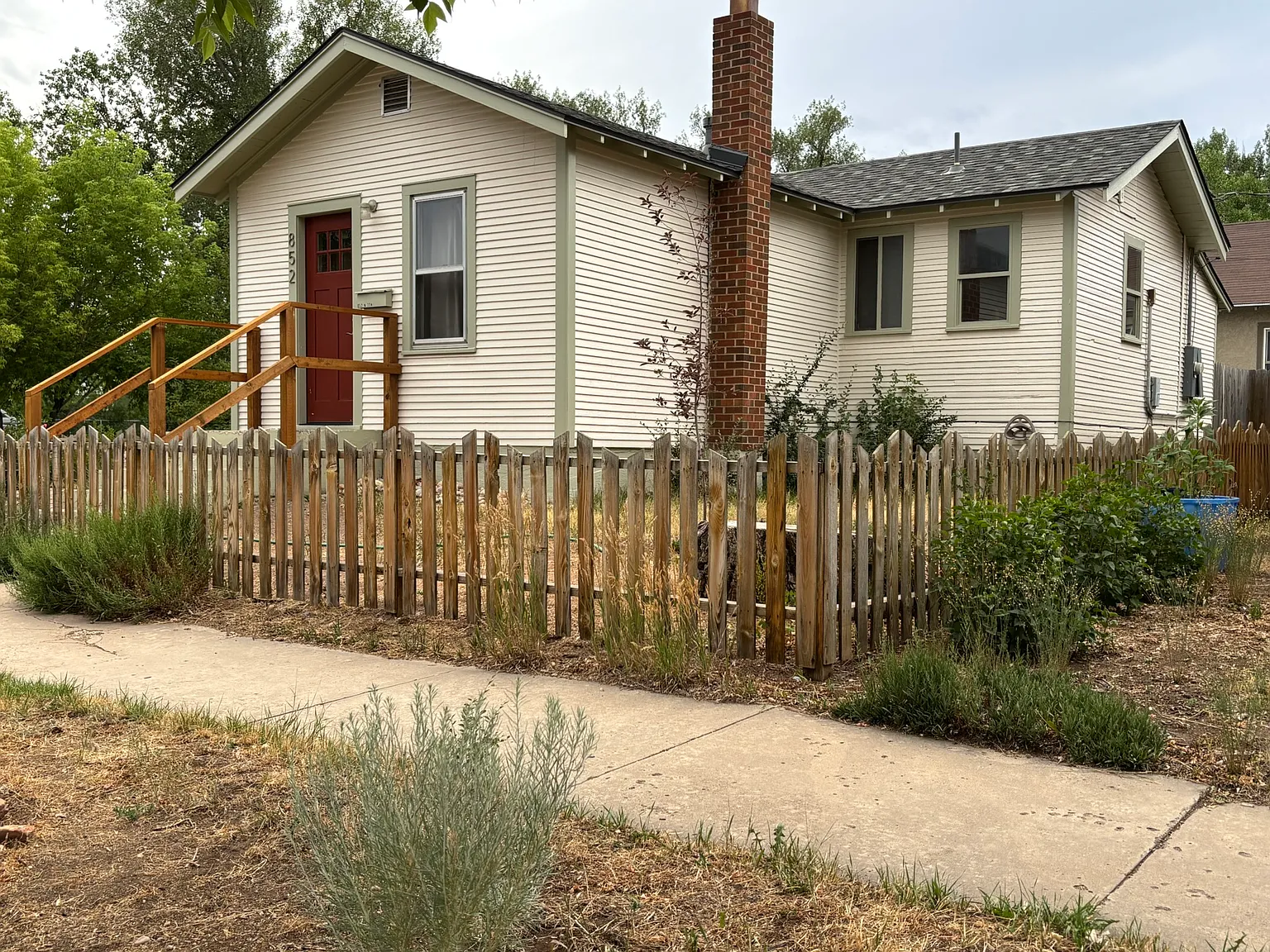 2 bed, 2094 sqft, $1,250 — Photo 1