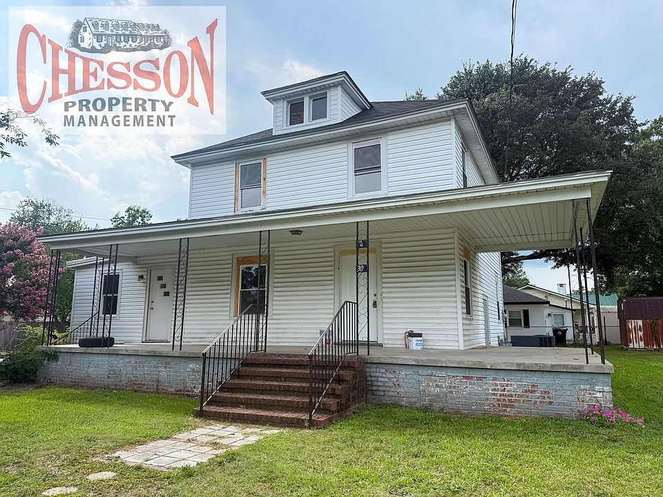 1st image of 304 S Yelverton St