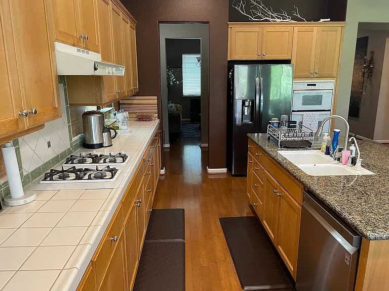 1900 Casterbridge Dr — Photo 26