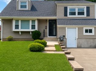 43 Miry Brook Rd, Hamilton, NJ 08690