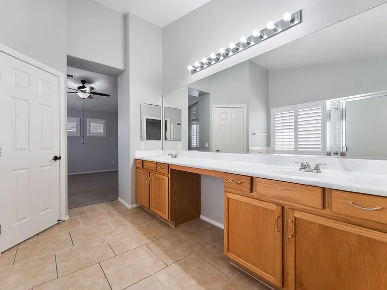 8701 Butterchurn Ave — Photo 25