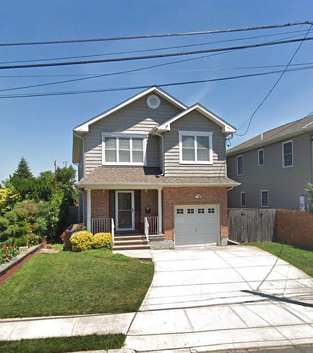 1st image of 216 Hickox Ave
