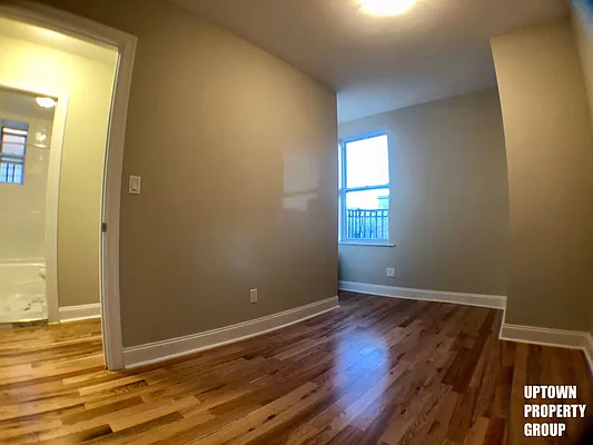 Rented by Uptown Property Group | media 19