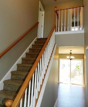 2nd image of 19 Groundsel Dr