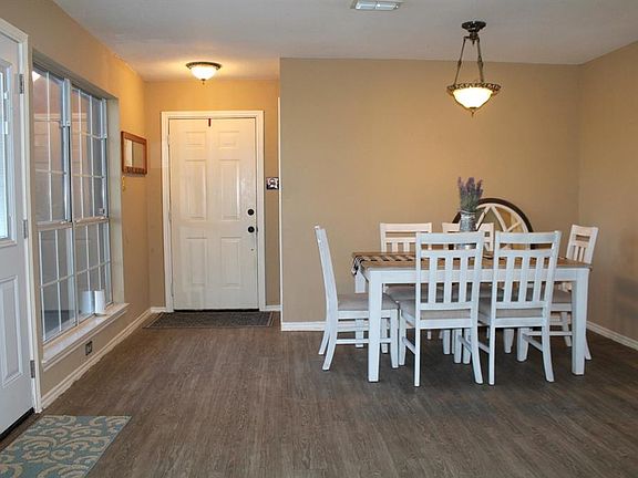 4th image of 3127 Timber Creek Dr