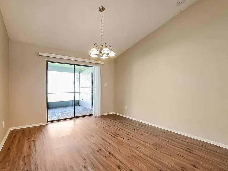 1014 Dishman Loop — Photo 4