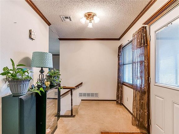 3rd image of 320 SE 67th St
