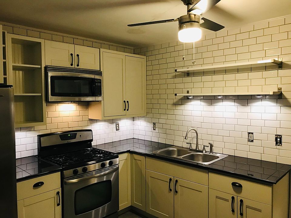 1st image of 38 Arthur Ave SE Unit 2