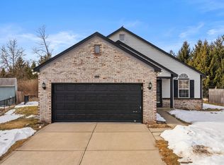 8533 Country Meadows Dr, Indianapolis, IN 46234