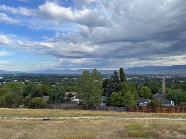 2312 W Foothills Dr #1