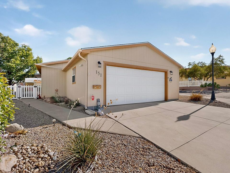 1st image of 151 Sunrise Bluffs Dr