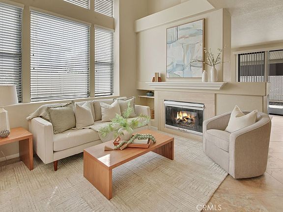 2nd image of 1594 San Fernando Dr