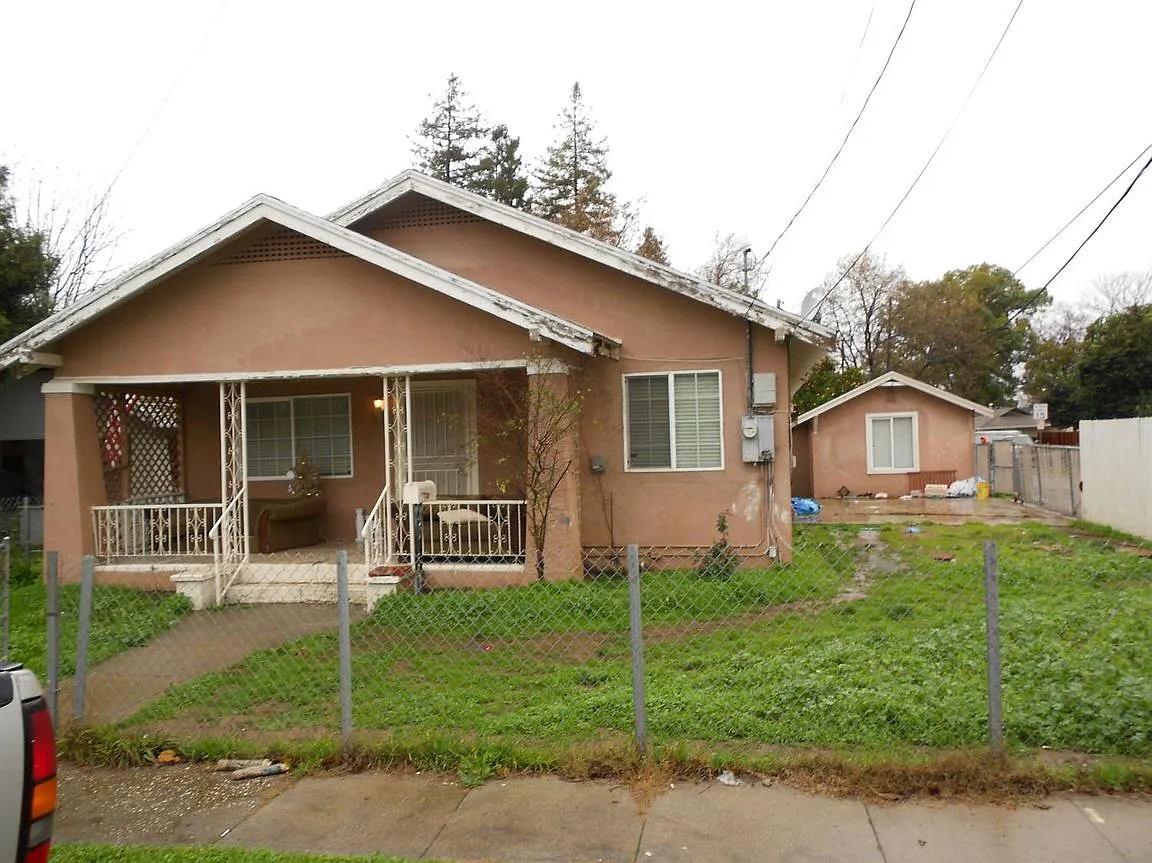 922 Cooper Ave photo 1