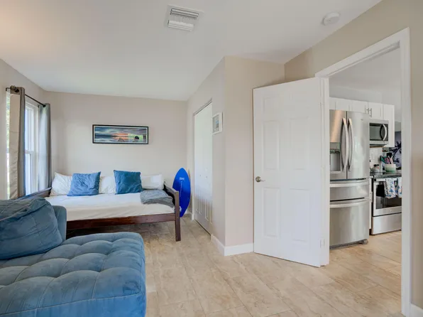 49 Chapel Court, Tequesta, FL 33469