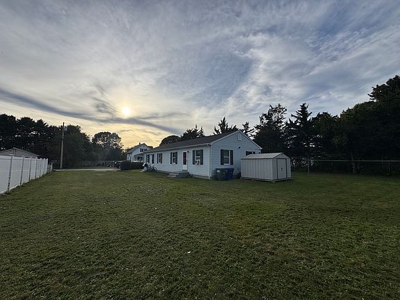 2nd image of 18 Tacoma Ct #2