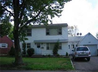 35 Avon Ter, Iselin, NJ 08830