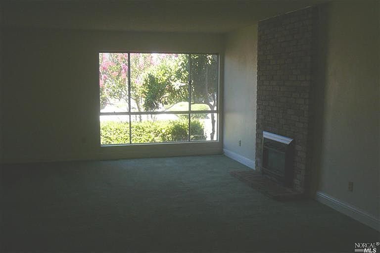 2nd image of 324 Prune Tree Dr