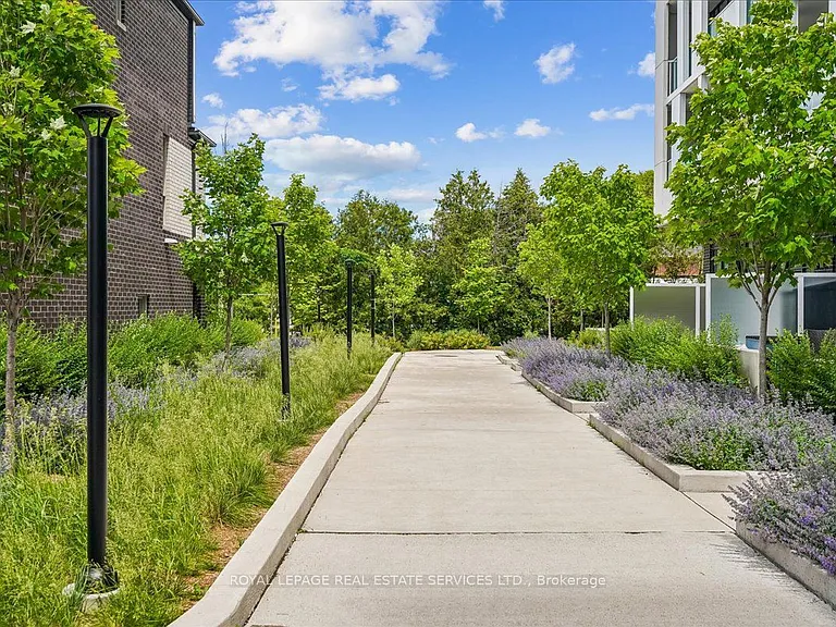 188 Fairview Mall Dr #707 — Photo 33