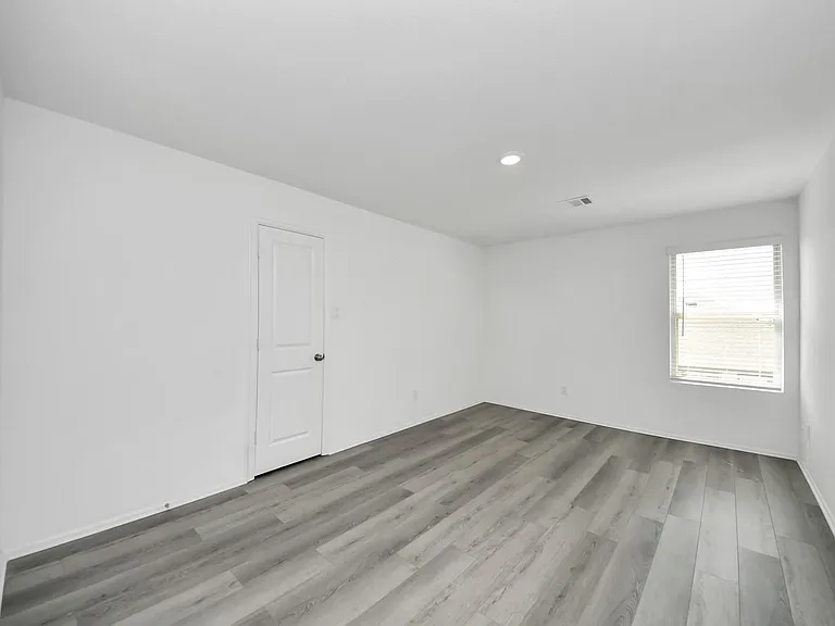 3815 Moss Hill Rd — Photo 32
