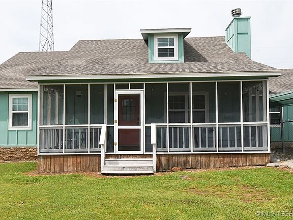 2nd image of 448572 E 979th Dr