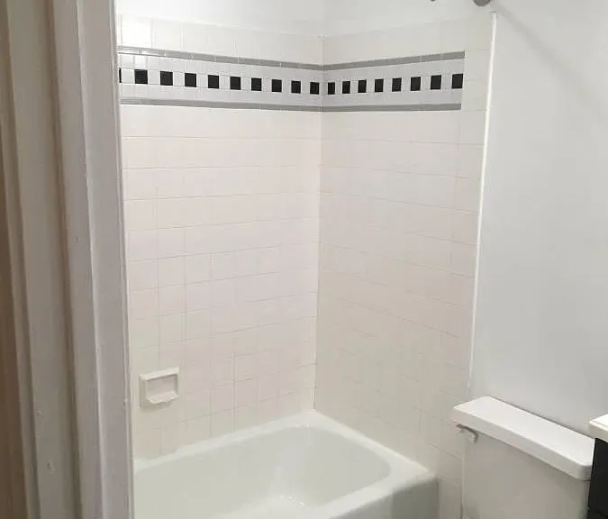 301 Roup Ave #2 — Photo 17