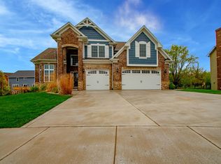 1085 Al Jolsen Ct, Crown Point, IN 46307