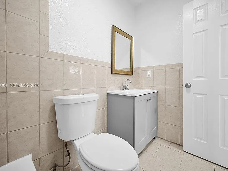 6953 SW 7th St — Photo 14