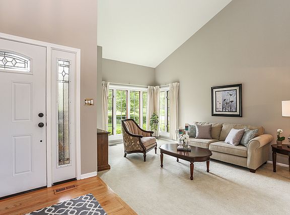 3rd image of 17479 W Dartmoor Dr