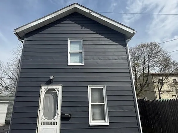 117 E 2nd St, Girard, OH 44420