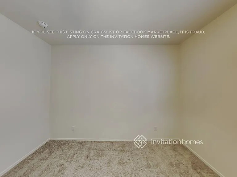 18099 N Lakeside Ct — Photo 11