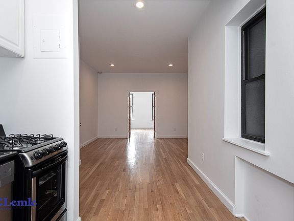 3rd image of 1592 2nd Ave APT 3B